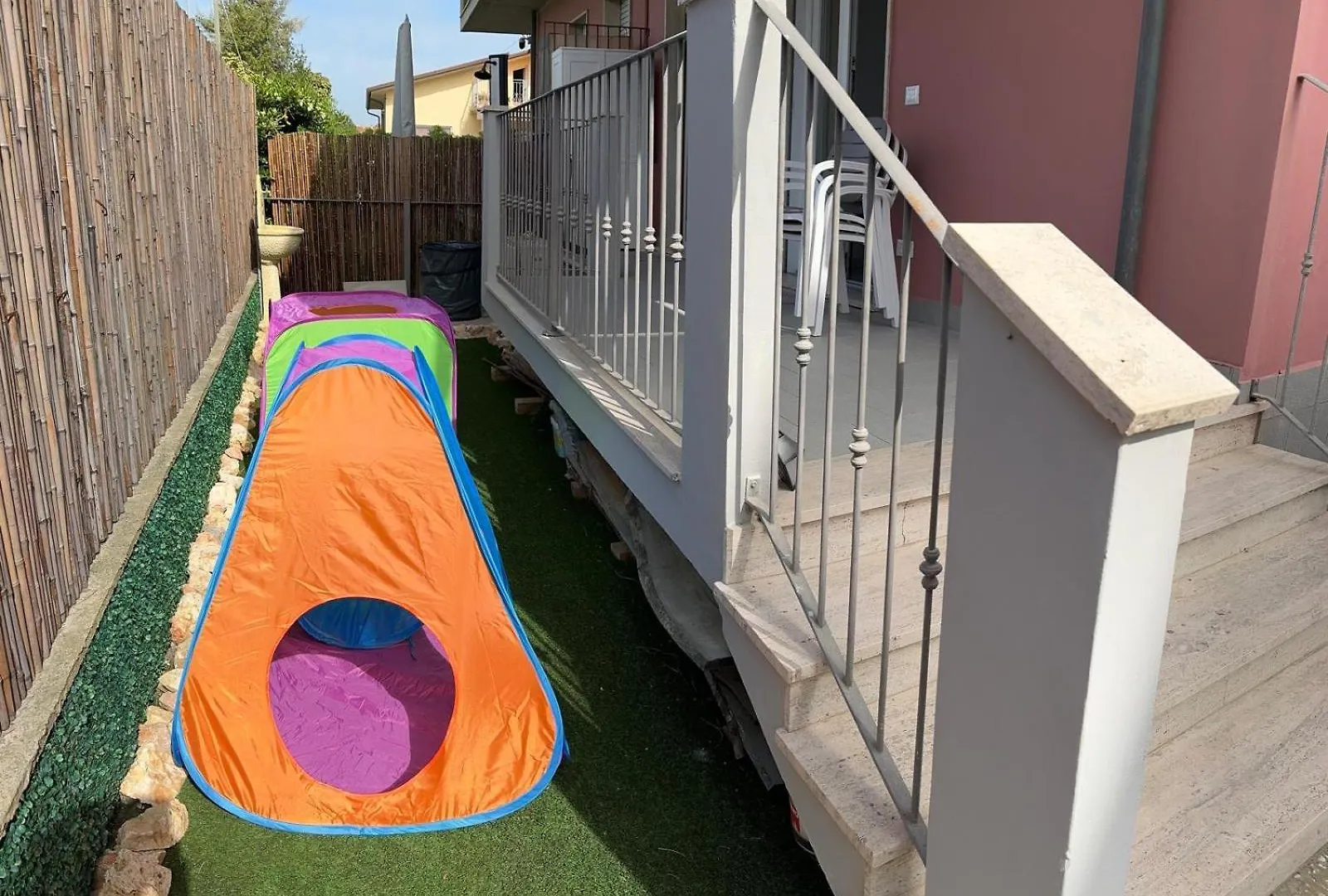 Bilocale Completamente Rinnovato A 100 Metri Dal Mare Con Giardino location